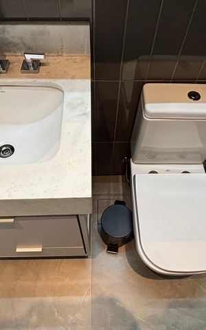 Apartamento à venda com 75m², 3 quartos e 2 vagas Apartamento à venda com 75m², 3 quartos e 2 vagasBanheiro