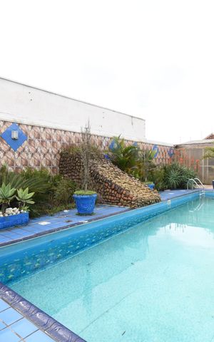 Casa para alugar com 700m², 5 quartos e 6 vagasÁrea externa -  Piscina