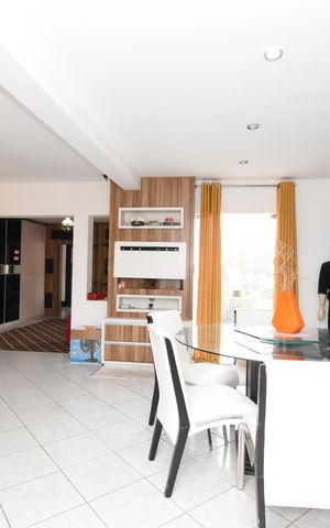 Casa para alugar com 700m², 5 quartos e 6 vagasSala 2
