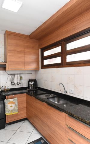 Casa para alugar com 700m², 5 quartos e 6 vagasCozinha