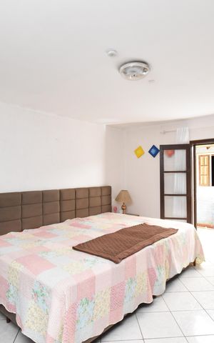 Casa para alugar com 700m², 5 quartos e 6 vagasSuíte