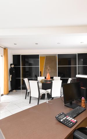 Casa para alugar com 700m², 5 quartos e 6 vagasSala 2