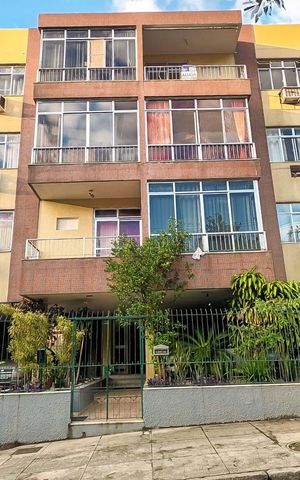Apartamento para alugar com 140m², 2 quartos e 1 vaga Apartamento para alugar com 140m², 2 quartos e 1 vagaPlaca