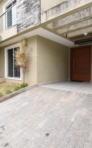 Casa de condomínio para alugar com 123m², 2 quartos e 1 vagaVaranda/Garagem