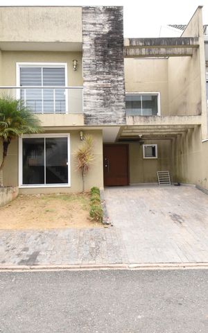 Casa de condomínio para alugar com 123m², 2 quartos e 1 vagaVaranda/Garagem