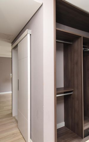 Casa de condomínio para alugar com 123m², 2 quartos e 1 vagaCloset da Suíte