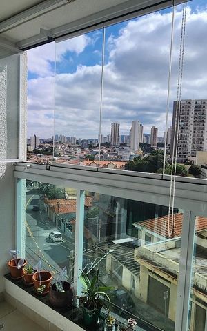 Apartamento à venda com 55m², 2 quartos e 1 vaga Apartamento à venda com 55m², 2 quartos e 1 vagaVaranda