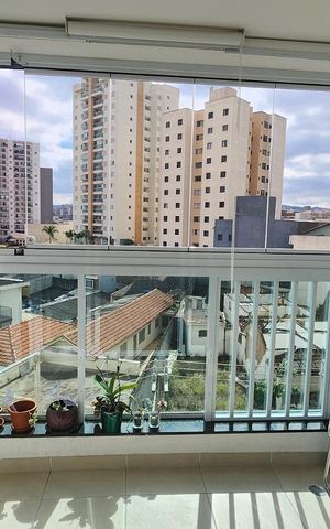 Apartamento à venda com 55m², 2 quartos e 1 vaga Apartamento à venda com 55m², 2 quartos e 1 vagaVaranda