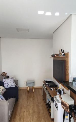 Apartamento à venda com 55m², 2 quartos e 1 vaga Apartamento à venda com 55m², 2 quartos e 1 vagaSala