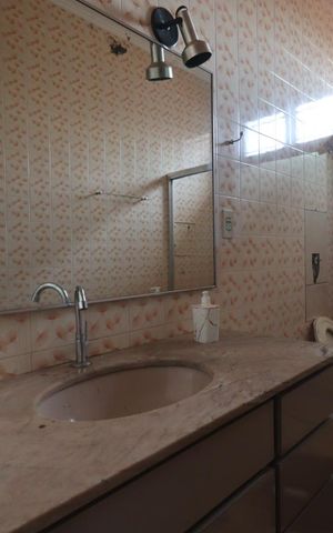 Casa para alugar com 123m², 3 quartos e 4 vagas Casa para alugar com 123m², 3 quartos e 4 vagasBanheiro Social