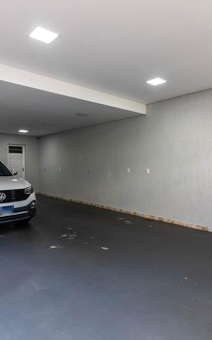 Casa à venda com 252m², 3 quartos e 4 vagasGaragem