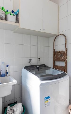 Casa à venda com 252m², 3 quartos e 4 vagasÁrea de Serviço