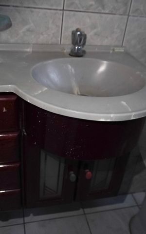 Casa à venda com 249m², 4 quartos e 3 vagasBanheiro social