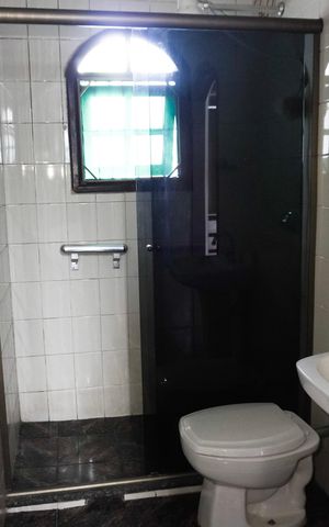 Casa à venda com 249m², 4 quartos e 3 vagasBanheiro da Suíte