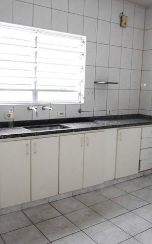 Casa à venda com 249m², 4 quartos e 3 vagasCozinha