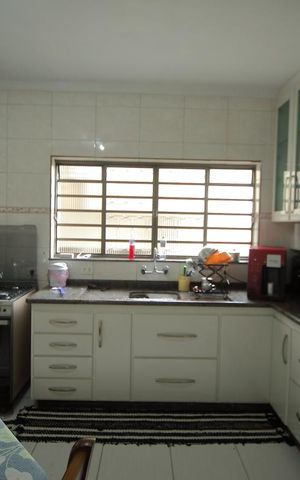 Casa à venda com 400m², 3 quartos e 3 vagasCozinha 