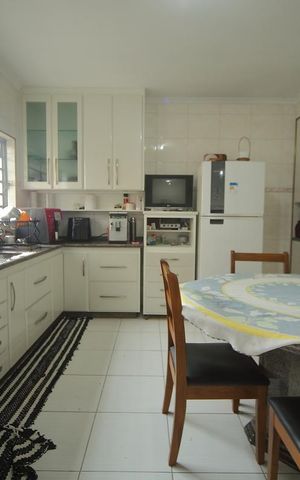 Casa à venda com 400m², 3 quartos e 3 vagasCozinha 