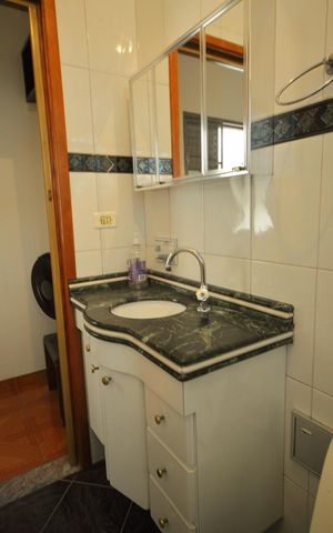 Casa à venda com 400m², 3 quartos e 3 vagasBanheiro Suíte 3
