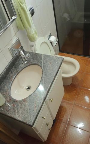 Casa à venda com 400m², 3 quartos e 3 vagasBanheiro da Suíte 1  