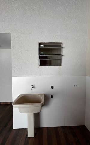 Apartamento à venda com 134m², 2 quartos e 2 vagas Apartamento à venda com 134m², 2 quartos e 2 vagasCobertura - Area de Serviço
