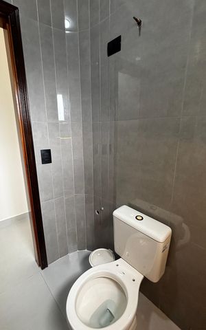 Apartamento à venda com 134m², 2 quartos e 2 vagas Apartamento à venda com 134m², 2 quartos e 2 vagasBanheiro