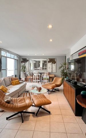 Apartamento à venda com 248m², 3 quartos e 2 vagas Apartamento à venda com 248m², 3 quartos e 2 vagasSala
