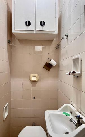 Apartamento à venda com 248m², 3 quartos e 2 vagas Apartamento à venda com 248m², 3 quartos e 2 vagasBanheiro de serviço
