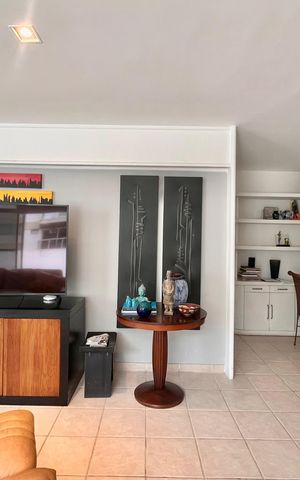 Apartamento à venda com 248m², 3 quartos e 2 vagas Apartamento à venda com 248m², 3 quartos e 2 vagasSala