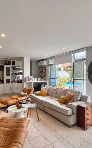 Apartamento à venda com 248m², 3 quartos e 2 vagas Apartamento à venda com 248m², 3 quartos e 2 vagasSala