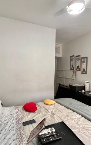 Apartamento à venda com 248m², 3 quartos e 2 vagas Apartamento à venda com 248m², 3 quartos e 2 vagasSuite