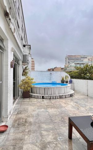 Apartamento à venda com 248m², 3 quartos e 2 vagas Apartamento à venda com 248m², 3 quartos e 2 vagasCobertura
