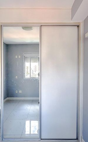 Apartamento à venda com 50m², 1 quarto e 1 vagaQuarto 1 - Armários