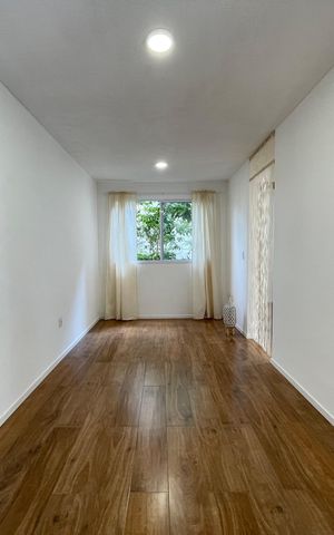 Apartamento à venda com 41m², 2 quartos e 1 vaga Apartamento à venda com 41m², 2 quartos e 1 vagaSala