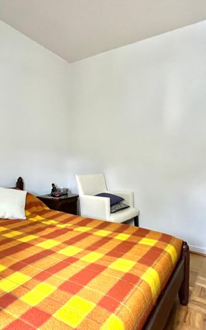 Casa à venda com 135m², 3 quartos e 2 vagas Casa à venda com 135m², 3 quartos e 2 vagasSuite