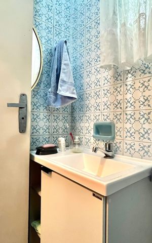 Casa à venda com 135m², 3 quartos e 2 vagas Casa à venda com 135m², 3 quartos e 2 vagasLavabo