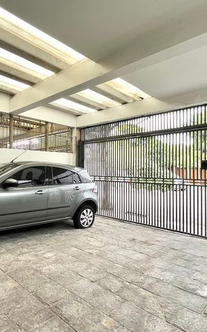 Casa à venda com 135m², 3 quartos e 2 vagas Casa à venda com 135m², 3 quartos e 2 vagasGaragem