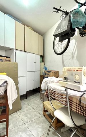 Casa à venda com 135m², 3 quartos e 2 vagas Casa à venda com 135m², 3 quartos e 2 vagasQuarto de Serviço