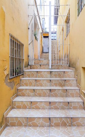 Casa para alugar com 50m², 1 quarto e sem vagaEscadas