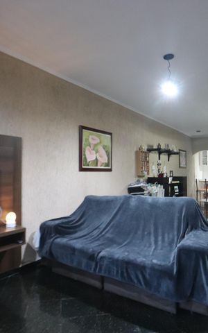 Casa à venda com 125m², 3 quartos e 3 vagasSala