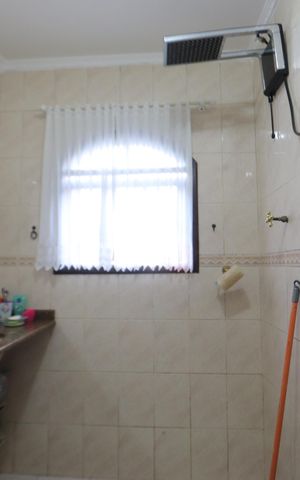 Casa à venda com 125m², 3 quartos e 3 vagasBanheiro Social