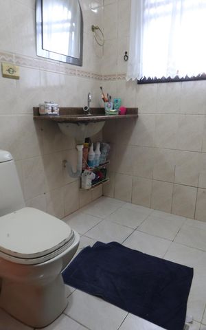 Casa à venda com 125m², 3 quartos e 3 vagasBanheiro Social