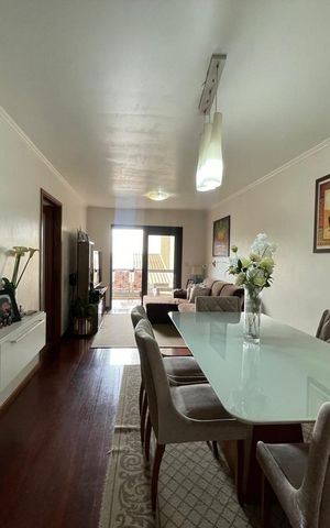 Apartamento à venda com 137m², 3 quartos e 2 vagas Apartamento à venda com 137m², 3 quartos e 2 vagasSala jantar