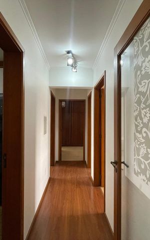 Apartamento à venda com 137m², 3 quartos e 2 vagas Apartamento à venda com 137m², 3 quartos e 2 vagasCorredor