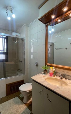 Apartamento à venda com 137m², 3 quartos e 2 vagas Apartamento à venda com 137m², 3 quartos e 2 vagasBanheiro da Suíte