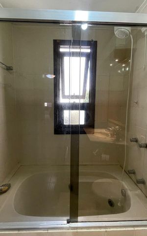 Apartamento à venda com 137m², 3 quartos e 2 vagas Apartamento à venda com 137m², 3 quartos e 2 vagasBanheiro da Suíte
