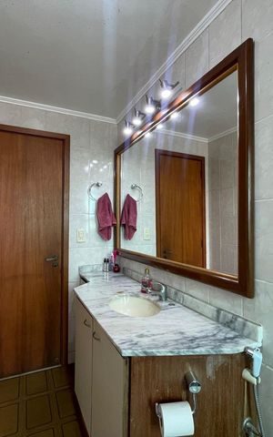 Apartamento à venda com 137m², 3 quartos e 2 vagas Apartamento à venda com 137m², 3 quartos e 2 vagasBanheiro social