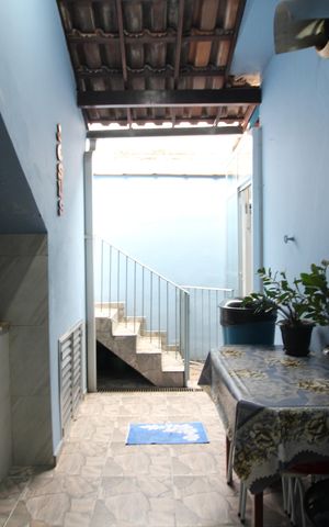Casa à venda com 103m², 3 quartos e 1 vagaÁrea de Serviço