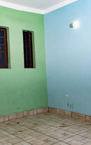 Casa à venda com 300m², 4 quartos e 2 vagas