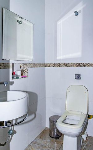 Casa à venda com 300m², 4 quartos e 2 vagas