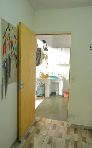 Casa à venda com 202m², 3 quartos e 3 vagasQuarto de Serviço